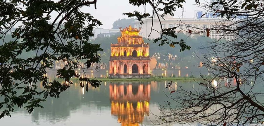 Review chi tiết 50 khu vui chơi nổi tiếng nhất Hà Nội 2025