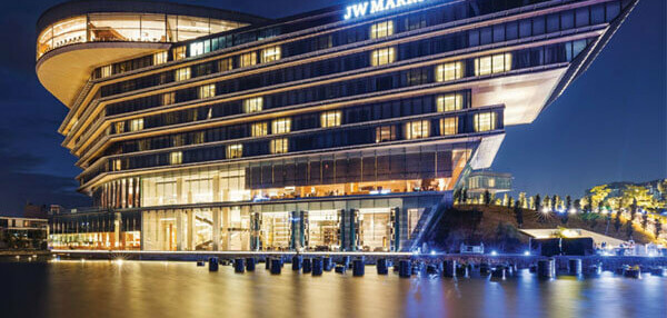 Top 20 khách sạn cao cấp trả lương cao cho quản lý khách sạn