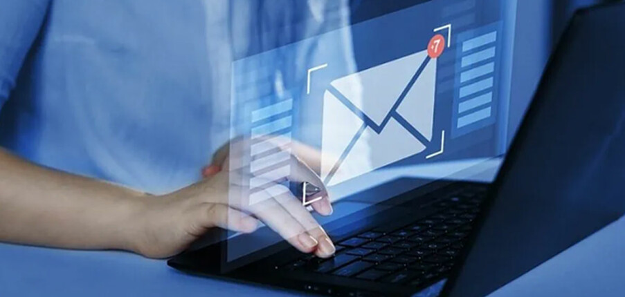 FYI nghĩa là gì? Giải thích chi tiết + ví dụ thực tế dễ hiểu