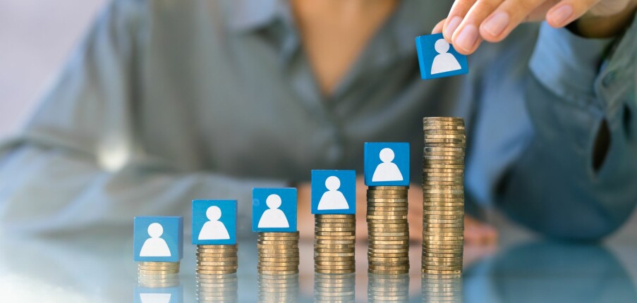 Lương IT mới ra trường 2025: Có thực sự hấp dẫn?