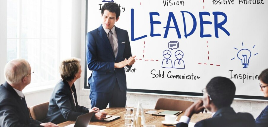 Tư duy lãnh đạo đổi mới trong kỷ nguyên chuyển đổi số