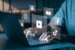 TOP 10 Công ty marketing thuê ngoài chuyên nghiệp uy tín 2025