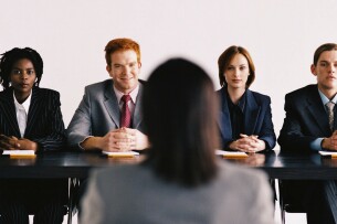 Câu hỏi phỏng vấn là gì? Chi tiết 17 ứng viên nên chuẩn bị khi xin việc