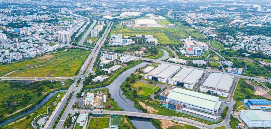 TOP 10 doanh nghiệp Việt Nam tiên phong chuyển đổi sang mô hình sản xuất thông minh – xanh – số hóa