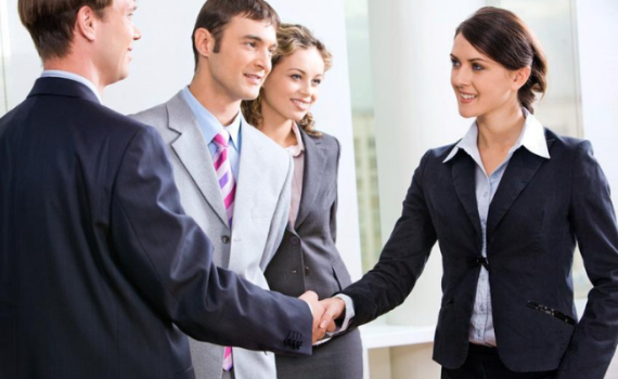 Giám đốc điều hành và tổng giám đốc